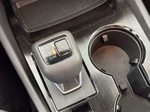 Used 2023 Nissan Rogue SV image 14