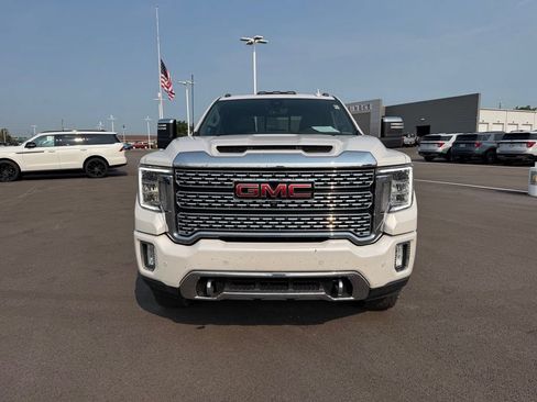 Used 2022 GMC Sierra 3500 Denali w/ Denali Ultimate Package AWD/4WD image 2