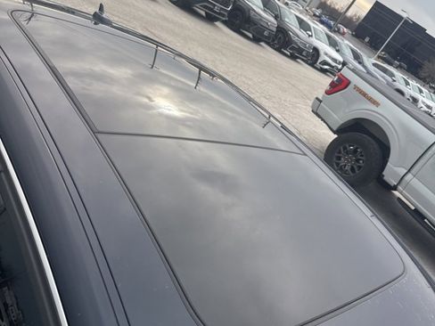 Used 2013 Audi A8 L 4.0T image 11