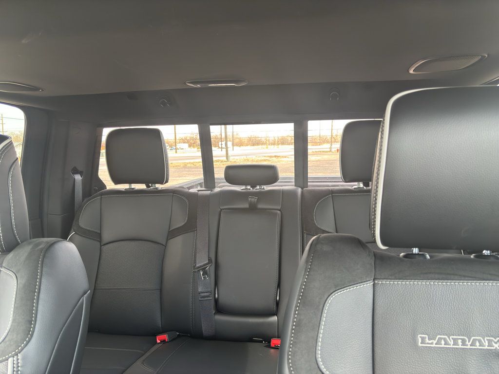 New 2026 RAM 2500 Laramie AWD/4WD image 32