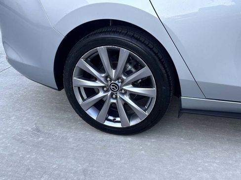 Used 2019 MAZDA MAZDA3 AWD Sedan w/ Select Package image 9