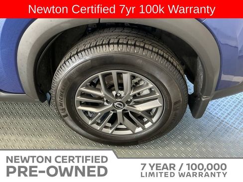 Used 2023 Nissan Rogue S AWD/4WD image 41