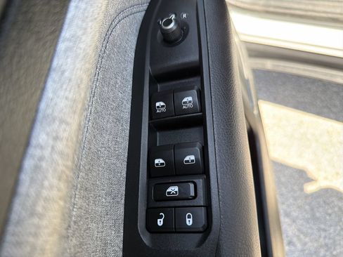 Used 2023 Jeep Compass Sport AWD/4WD image 16