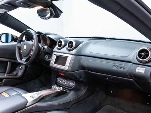 Used 2013 Ferrari 458 Spider RWD image 29