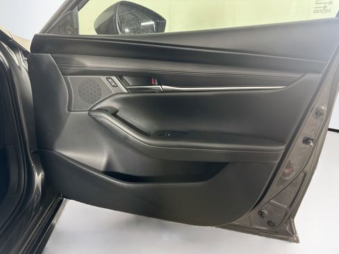 Used 2024 MAZDA MAZDA3 s FWD image 33