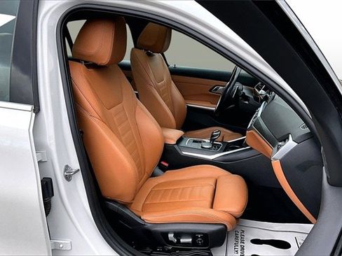 Used 2020 BMW 330i xDrive Sedan w/ Convenience Package image 32