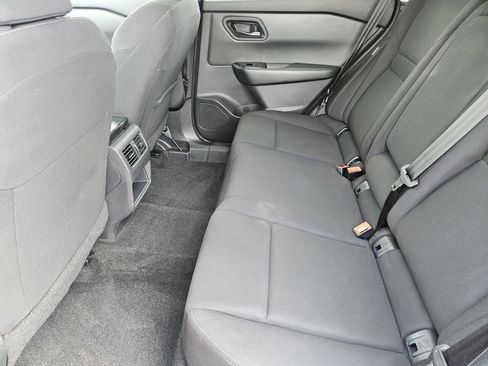 Used 2024 Nissan Rogue S FWD image 21