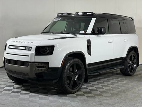 New 2025 Land Rover Defender 110 X-Dynamic SE AWD/4WD image 2