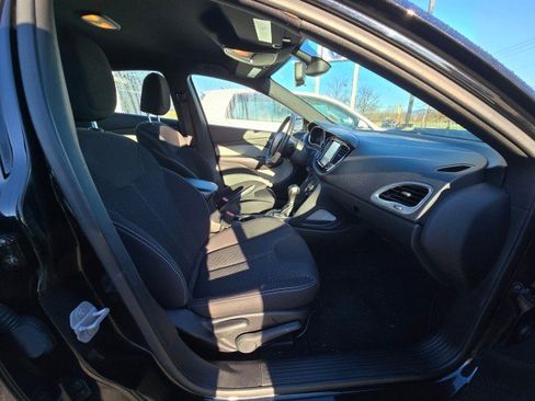 Used 2015 Dodge Dart SXT image 11