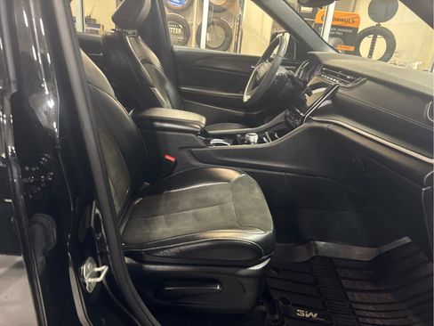 Used 2023 Jeep Grand Cherokee L Altitude image 55