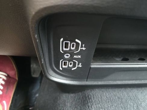 Certified 2025 RAM 2500 Big Horn AWD/4WD image 26