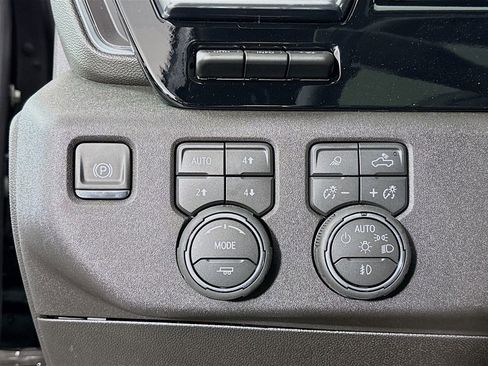 New 2026 Chevrolet Silverado 2500 LTZ w/ LTZ Convenience Package image 10