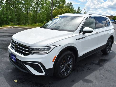 Used 2022 Volkswagen Tiguan SE AWD/4WD image 10