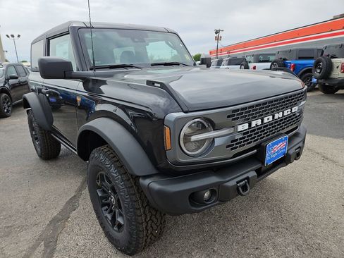 New 2026 Ford Bronco Badlands image 2