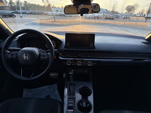 Used 2023 Honda Civic Sport image 16