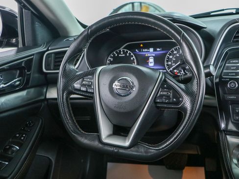 Used 2022 Nissan Maxima SV w/ Floor Mat Group FWD image 12