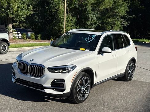 Used 2020 BMW X5 xDrive40i w/ Premium Package AWD/4WD image 3