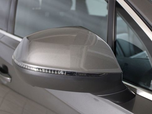 Certified 2025 Audi Q7 2.0T Premium w/ Convenience Package image 27