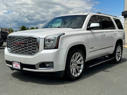 Used 2018 GMC Yukon Denali w/ Open Road Package AWD/4WD image 8