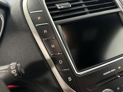 Used 2016 Lincoln MKX Reserve w/ Climate Package image 20