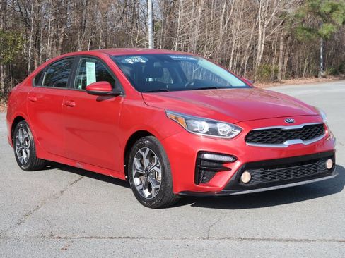 Used 2020 Kia Forte LXS image 3