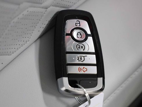 Used 2025 Ford Explorer Platinum w/ LUX Leather Package AWD/4WD image 41