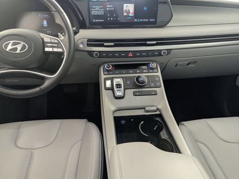 Used 2025 Hyundai Palisade SEL FWD image 24