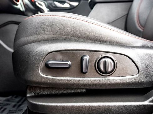 Used 2025 Chevrolet Blazer RS image 12