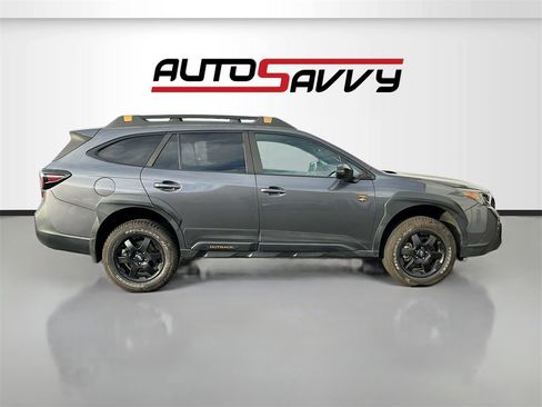 Used 2022 Subaru Outback Wilderness image 8