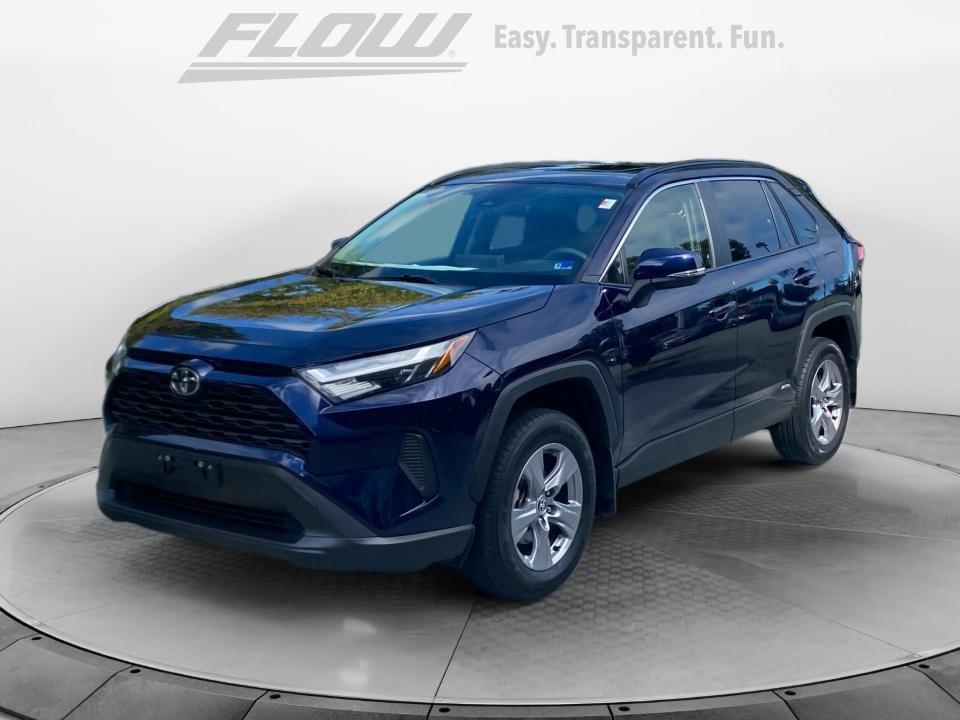 Used 2025 Toyota RAV4 XLE w/ Convenience Package AWD/4WD image 3