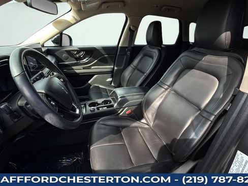 Used 2024 Lincoln Corsair AWD image 23