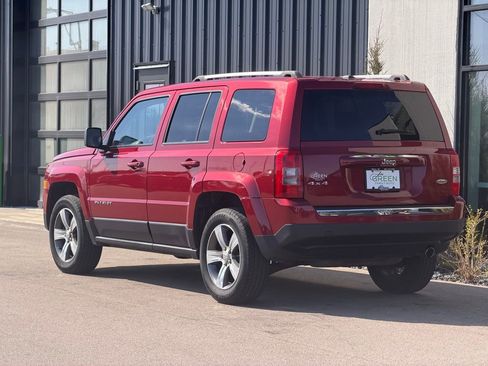 Used 2017 Jeep Patriot High Altitude image 3