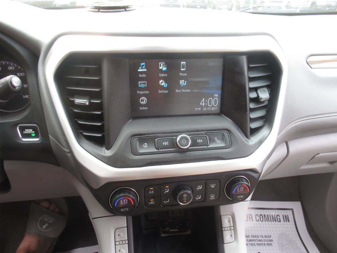Used 2017 GMC Acadia SLE AWD/4WD image 24