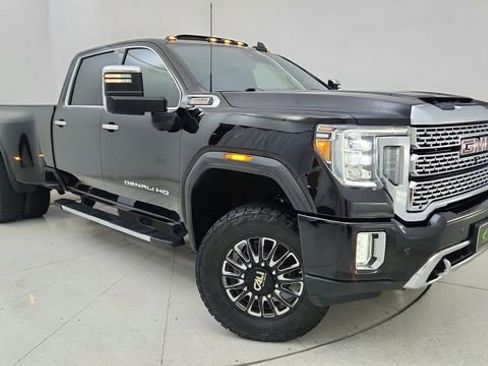 Used 2020 GMC Sierra 3500 Denali w/ Denali Ultimate Package image 90