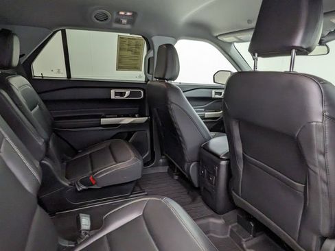 Certified 2023 Ford Explorer XLT w/ Equipment Group 202A AWD/4WD image 40