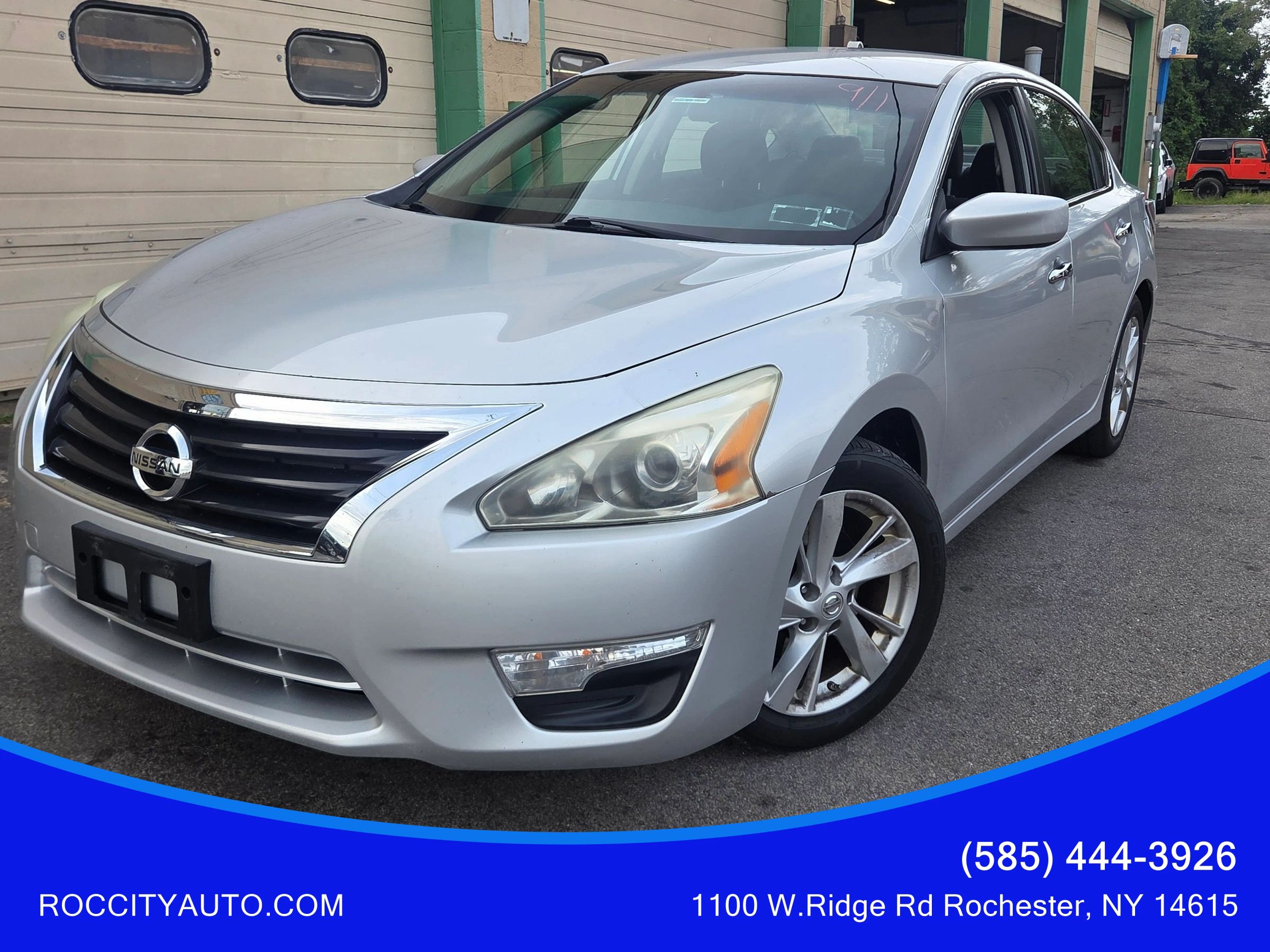 Used 2014 Nissan Altima 2.5 SV FWD image 1