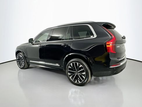 Certified 2025 Volvo XC90 T8 Plus w/ Protection Package Premier image 8