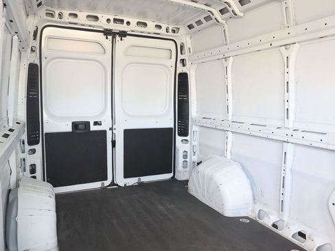 Used 2024 RAM ProMaster 2500 w/ Convenience Group FWD image 20