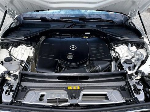 Used 2026 Mercedes-Benz GLC 300 4MATIC image 34