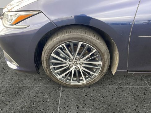 Used 2022 Lexus ES 300h w/ Premium Package FWD image 14