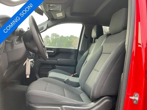 Used 2021 Chevrolet Silverado 1500 Custom image 3
