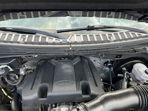 Used 2020 Ford Expedition Limited image 53