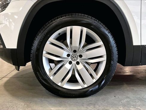 Used 2019 Volkswagen Atlas SE w/ Towing Package AWD/4WD image 7