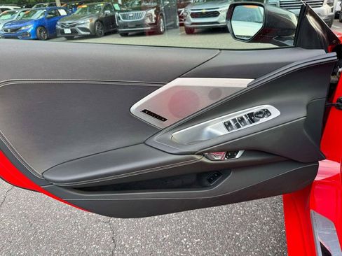 Used 2022 Chevrolet Corvette Stingray Preferred Conv w/ Z51 Performance Package RWD image 16