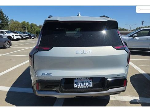 Used 2024 Kia EV9 GT-Line AWD/4WD image 4