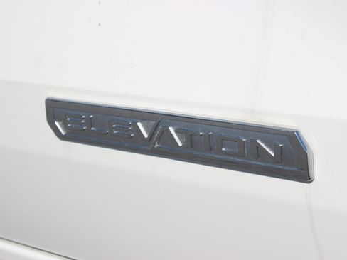 New 2025 GMC Canyon Elevation w/ Convenience Package image 10