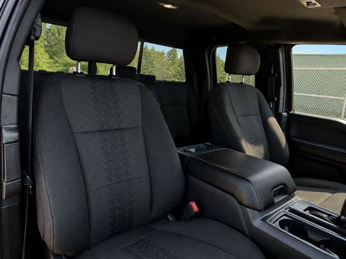Used 2018 Ford F150 XLT w/ Equipment Group 302A Luxury AWD/4WD image 19
