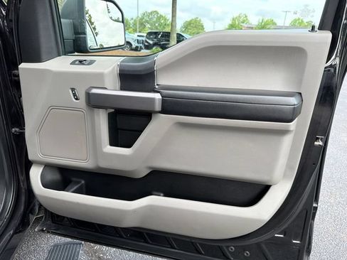 Used 2020 Ford F150 XLT RWD image 14