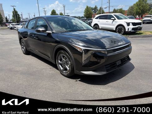 New 2026 Kia K4 FWD image 5