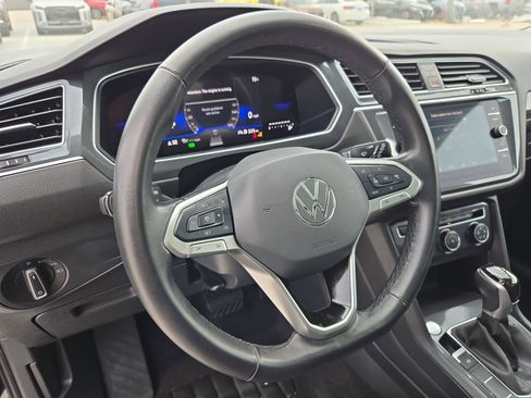 Used 2024 Volkswagen Tiguan Wolfsburg Edition image 18